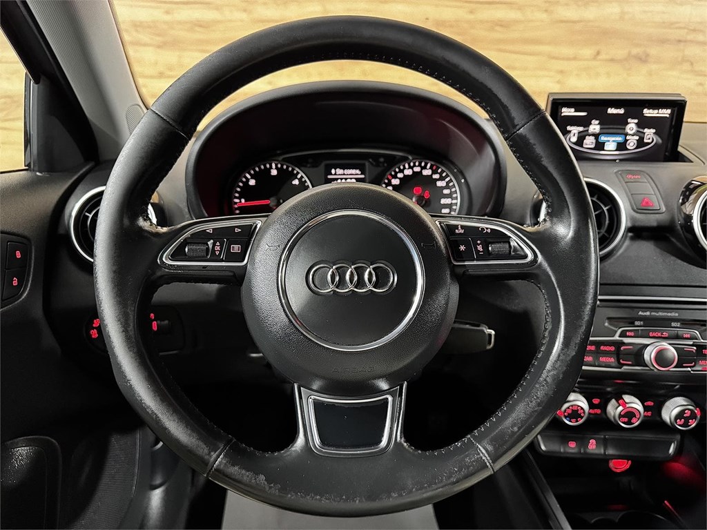 Foto 14 AUDI A1 Sportback 1.6 TDI 115CV Adrenalin2 S-Line