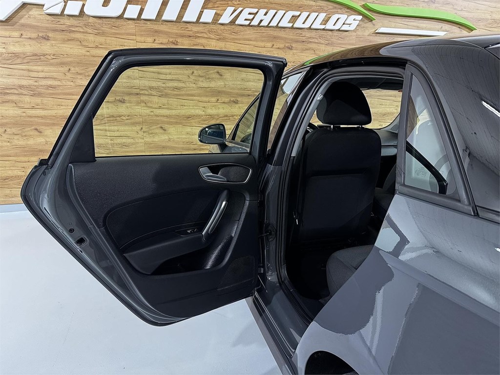 Foto 32 AUDI A1 Sportback 1.6 TDI 115CV Adrenalin2 S-Line