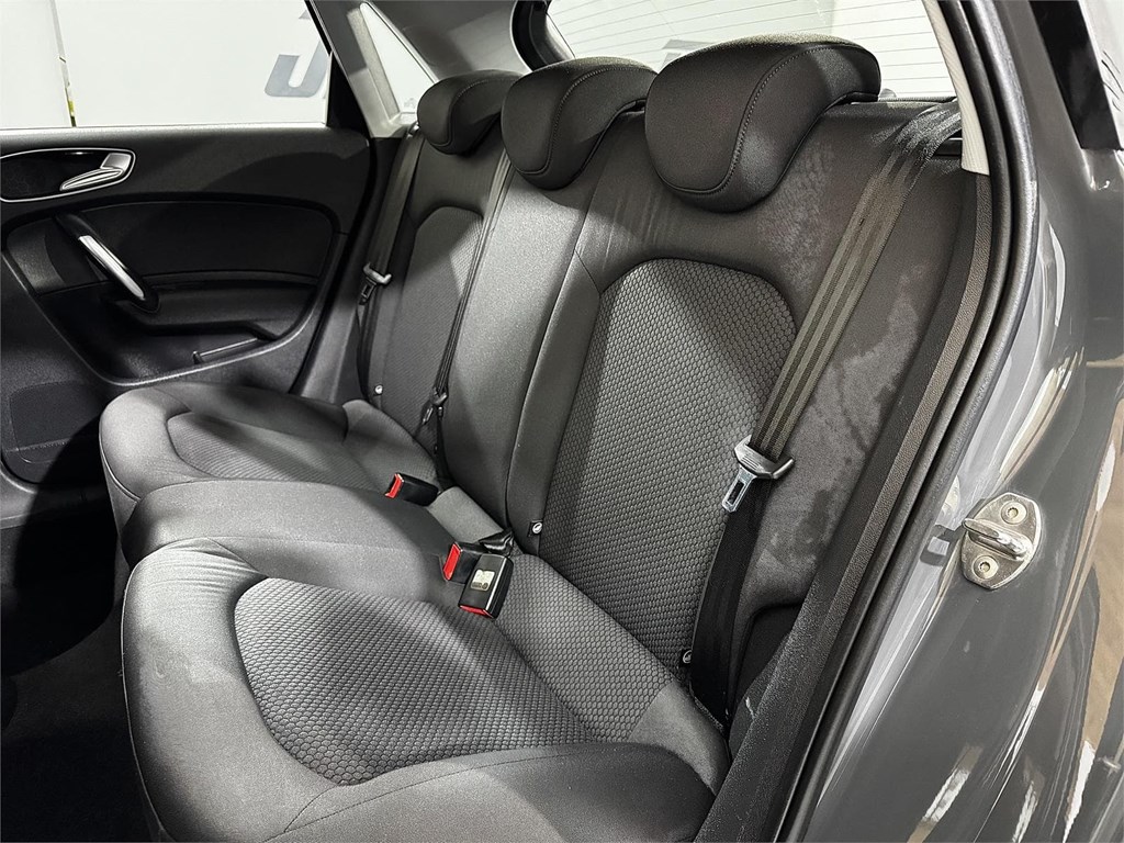 Foto 33 AUDI A1 Sportback 1.6 TDI 115CV Adrenalin2 S-Line