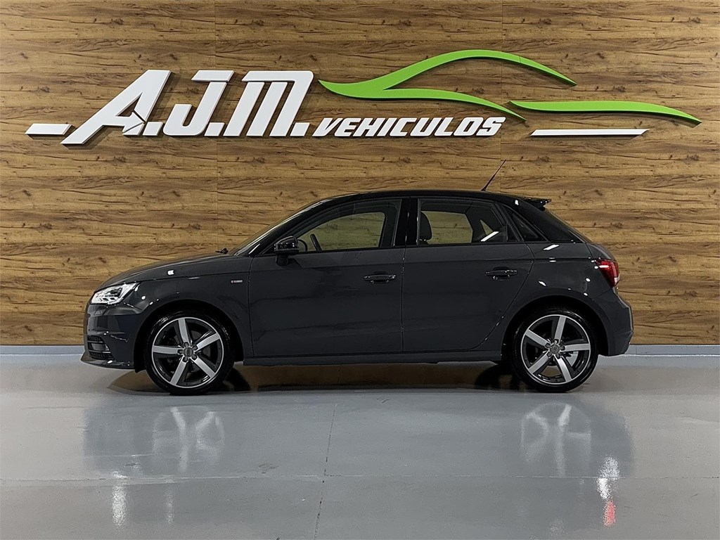 Foto 4 AUDI A1 Sportback 1.6 TDI 115CV Adrenalin2 S-Line
