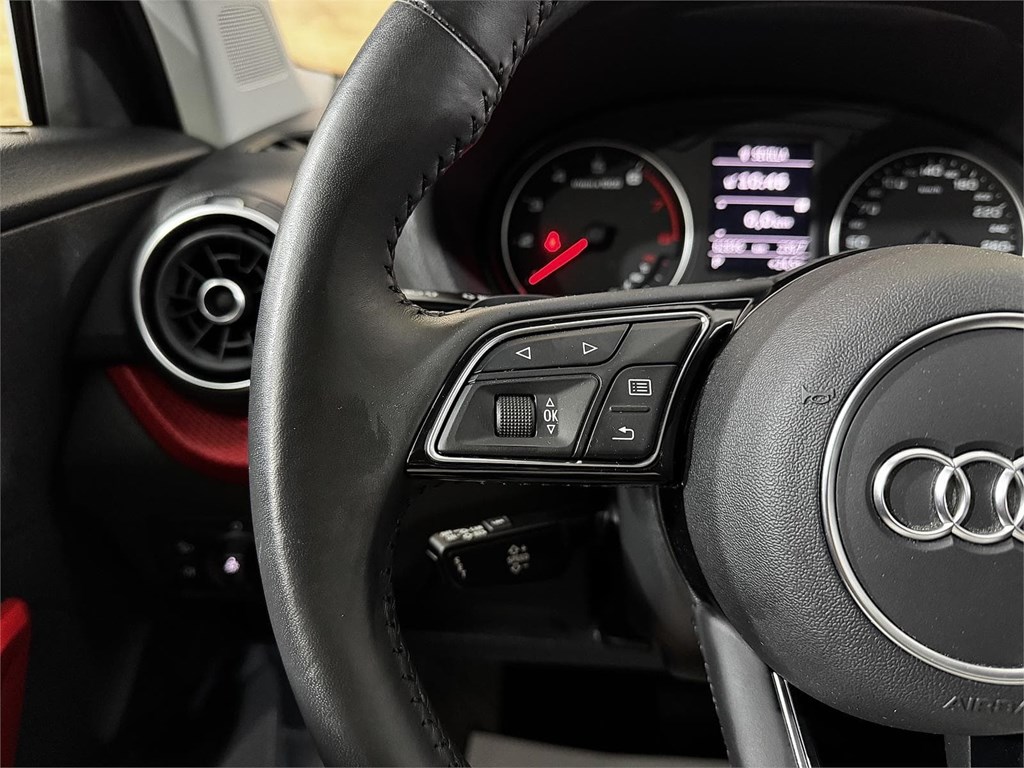 Foto 14 AUDI Q2 Black Line 1.5 TFSI 150CV S tronic (AUTOMÁTICO 7 VEL.)