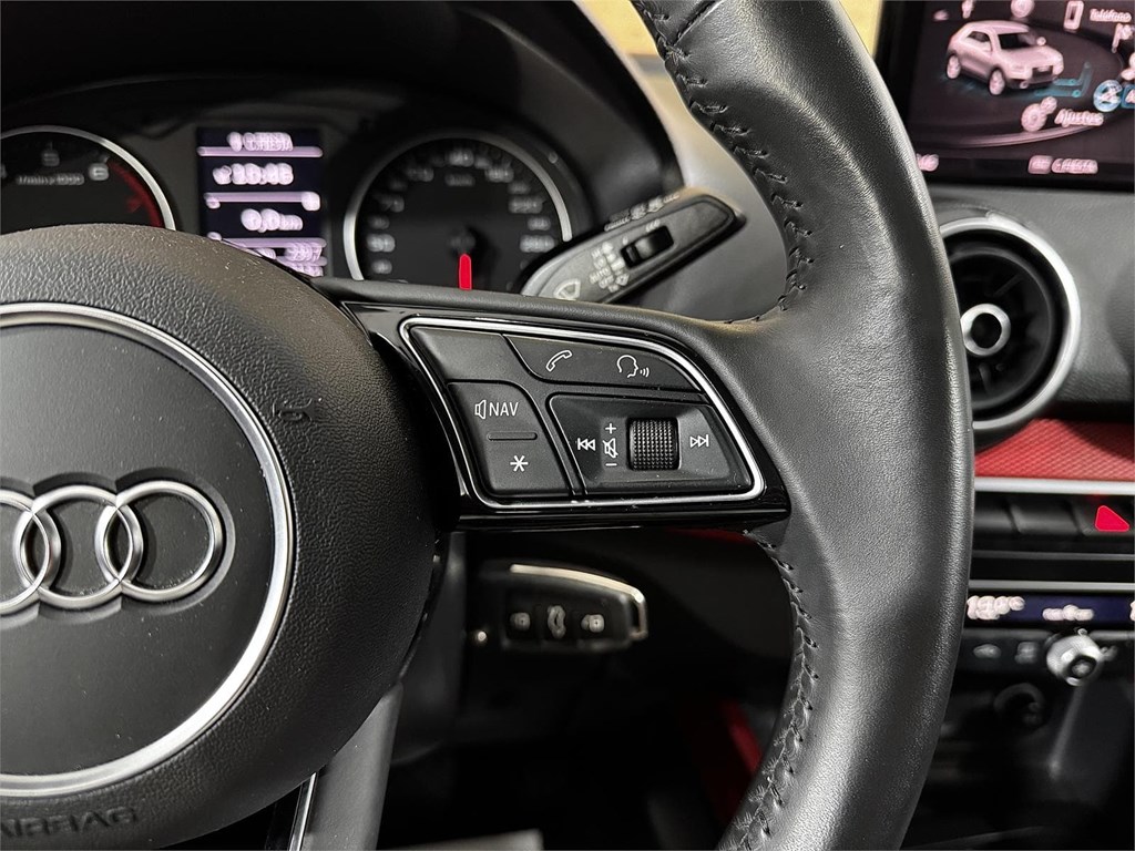 Foto 15 AUDI Q2 Black Line 1.5 TFSI 150CV S tronic (AUTOMÁTICO 7 VEL.)