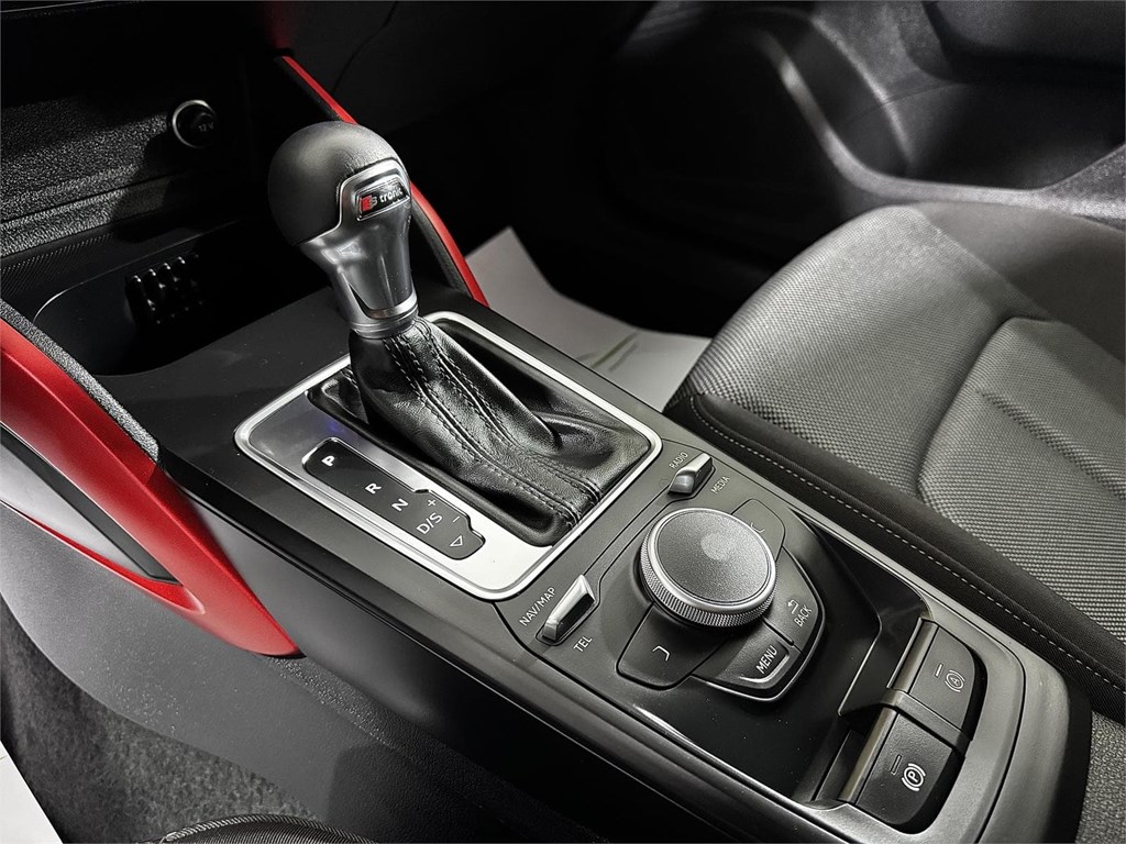 Foto 23 AUDI Q2 Black Line 1.5 TFSI 150CV S tronic (AUTOMÁTICO 7 VEL.)