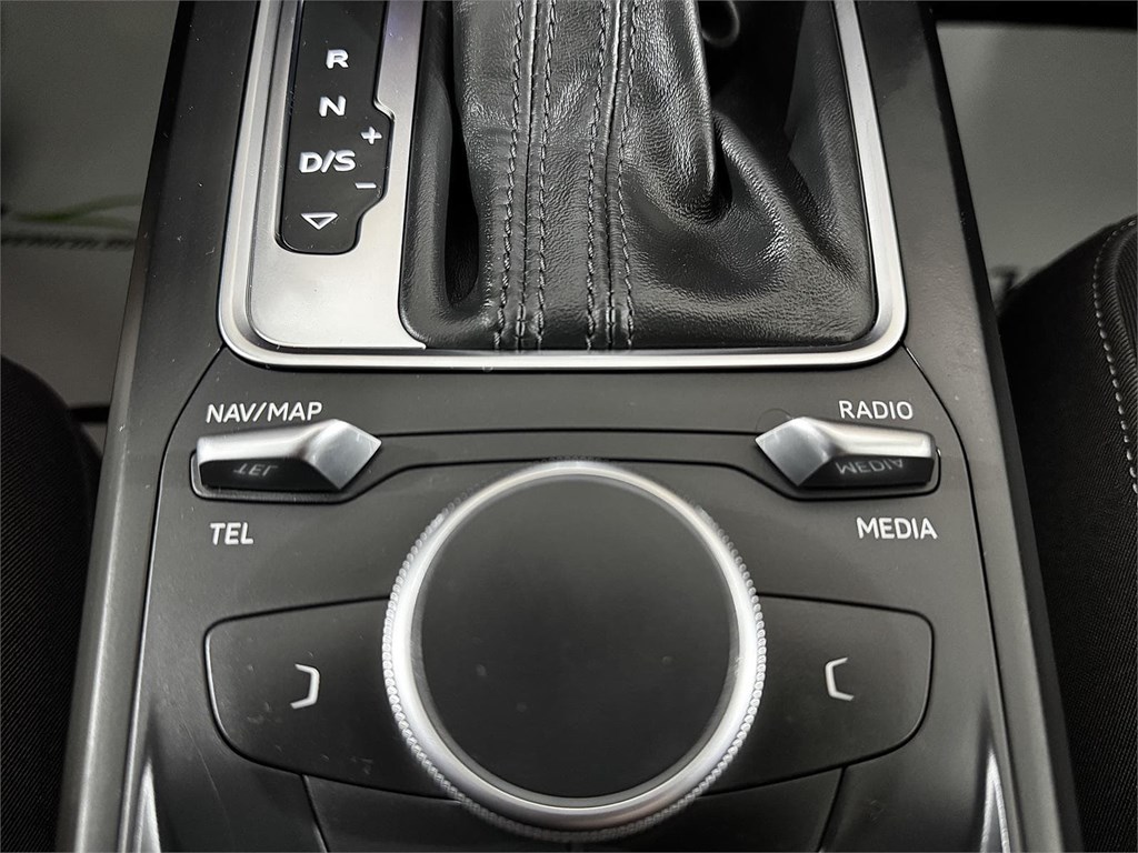 Foto 25 AUDI Q2 Black Line 1.5 TFSI 150CV S tronic (AUTOMÁTICO 7 VEL.)