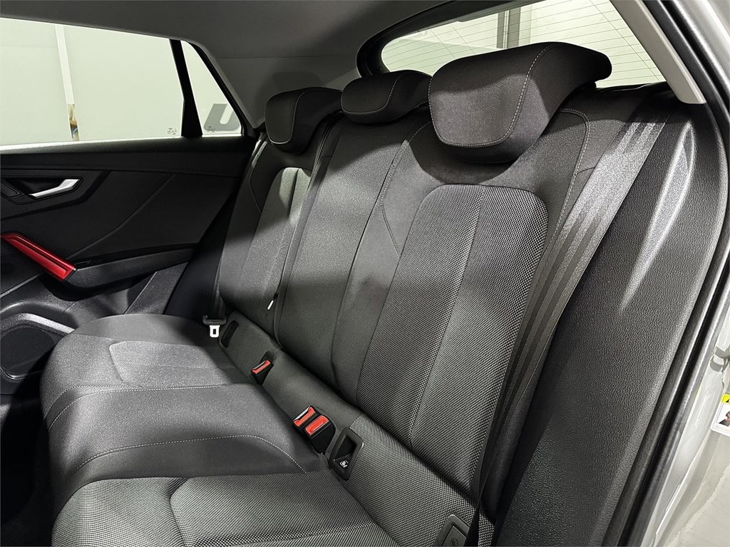 Foto 40 AUDI Q2 Black Line 1.5 TFSI 150CV S tronic (AUTOMÁTICO 7 VEL.)