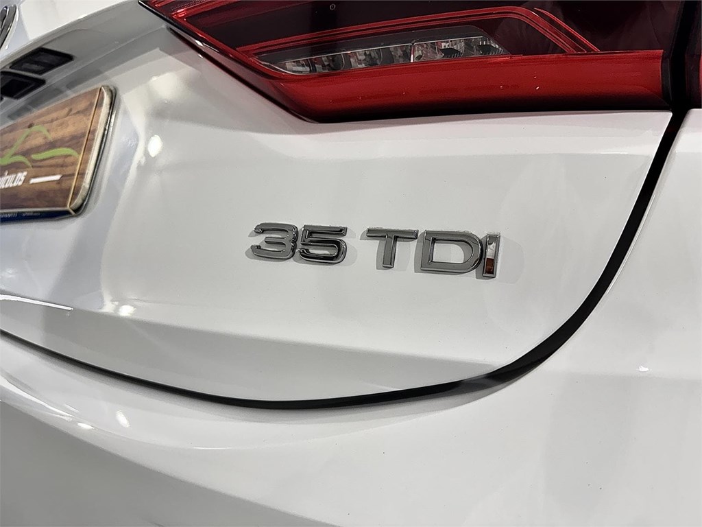 Foto 49 AUDI Q3 Sportback S-LINE 2.0 TDI 150CV S tronic (AUTOMÁTICO 7V)