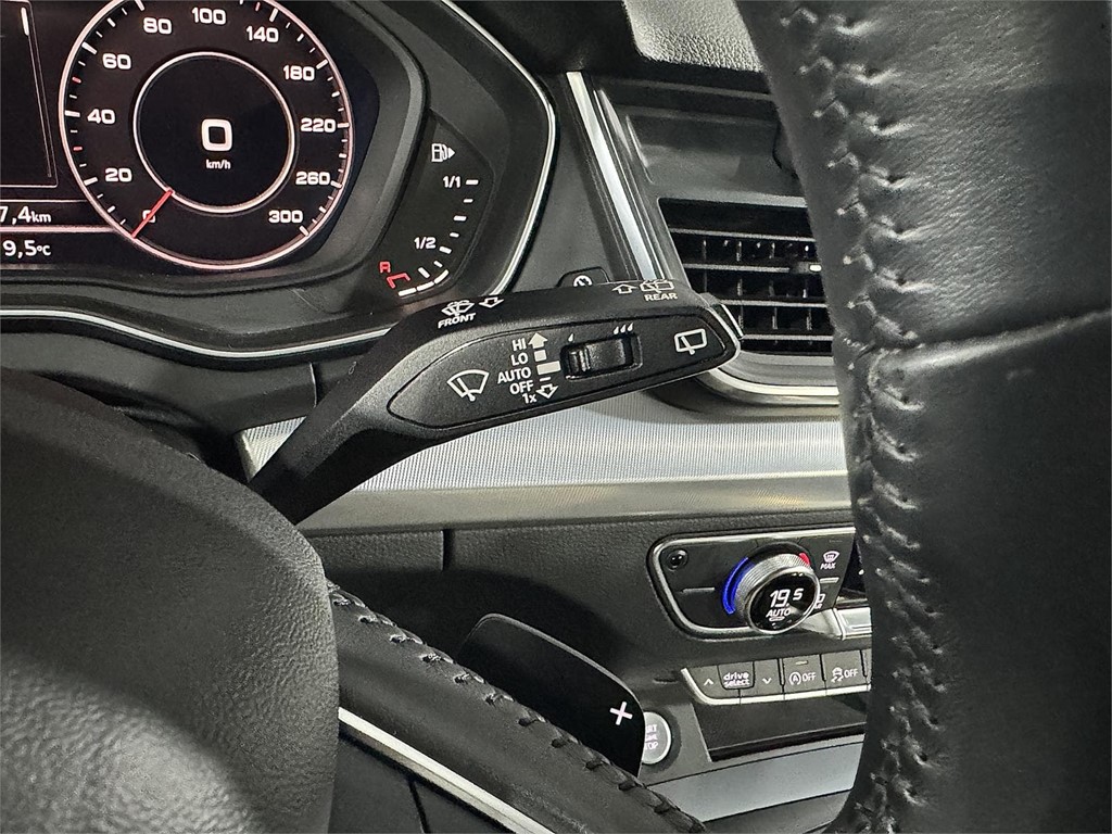 Foto 16 AUDI Q5 QUATTRO DESIGN 2.0 TDI 165CV S-Tronic