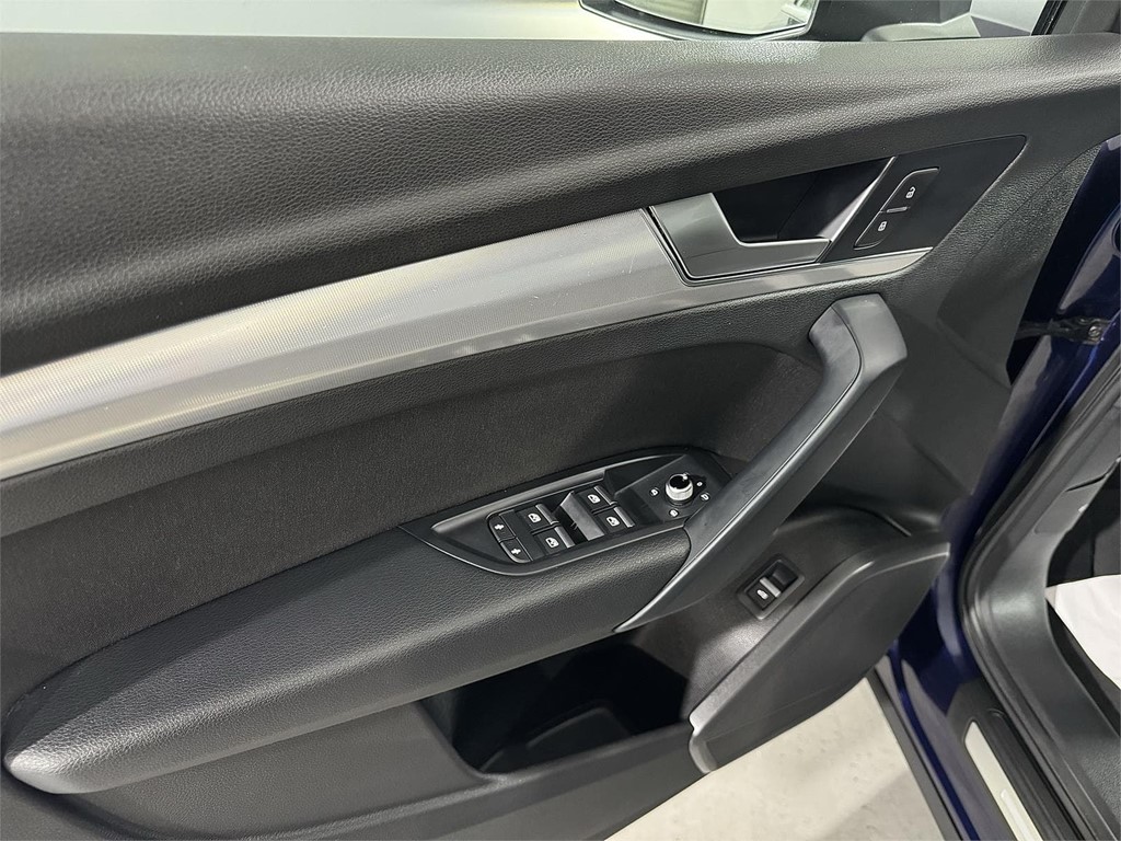 Foto 17 AUDI Q5 QUATTRO DESIGN 2.0 TDI 165CV S-Tronic