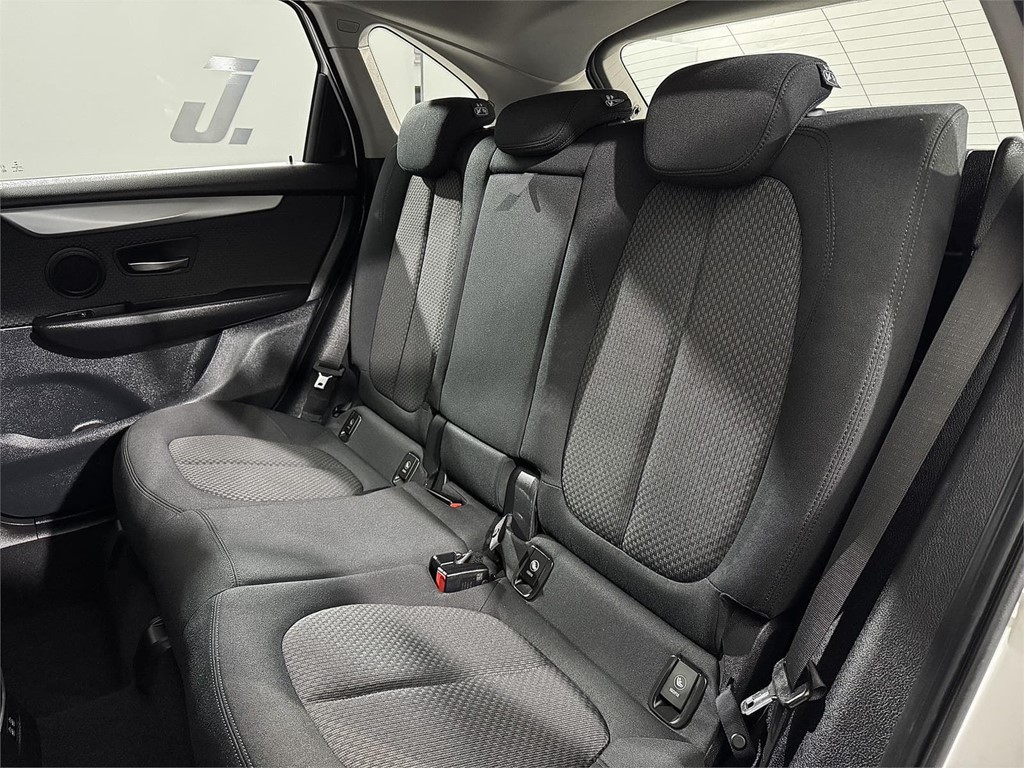Foto 32 BMW Serie 2 Active Tourer 218d Business 2.0 150 CV