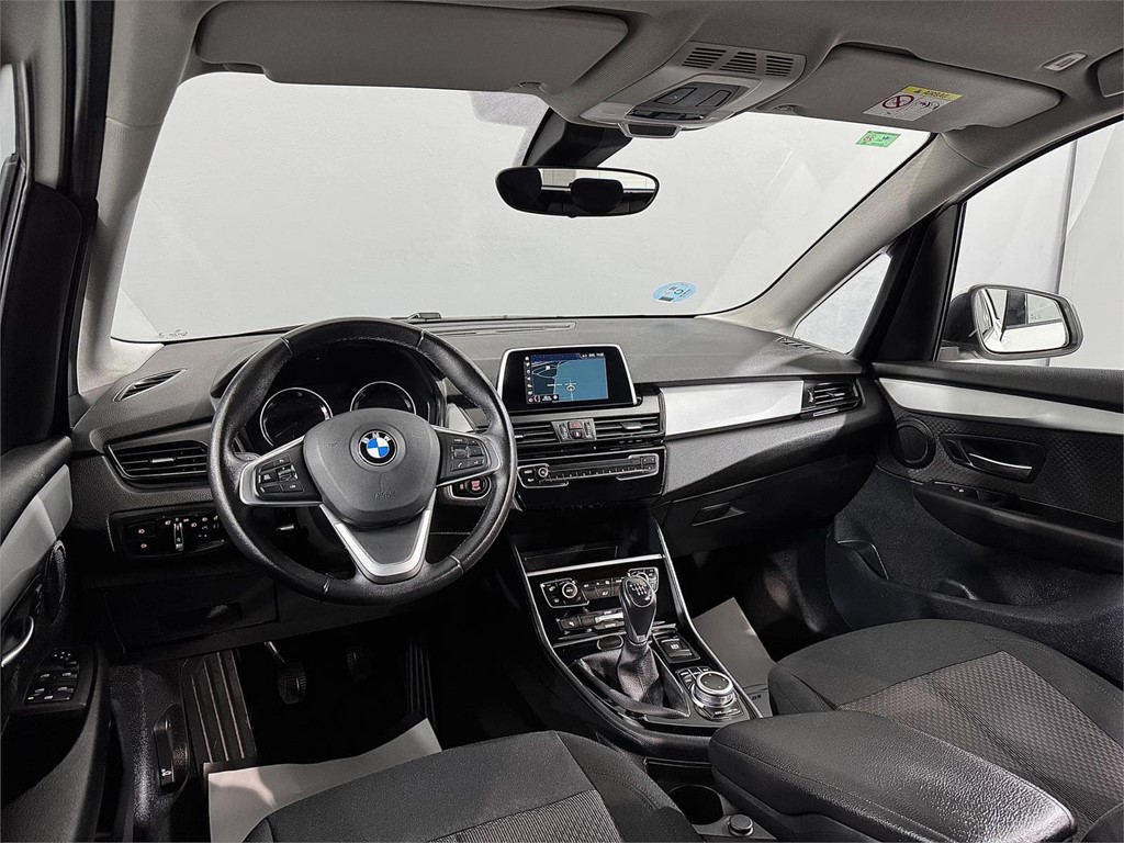 Foto 6 BMW Serie 2 Active Tourer 218d Business 2.0 150 CV