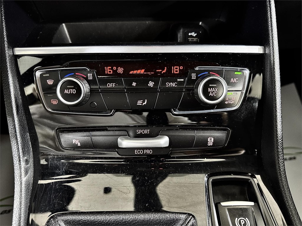 Foto 28 BMW Serie 2 Gran Tourer 218d Business 2.0 150 CV