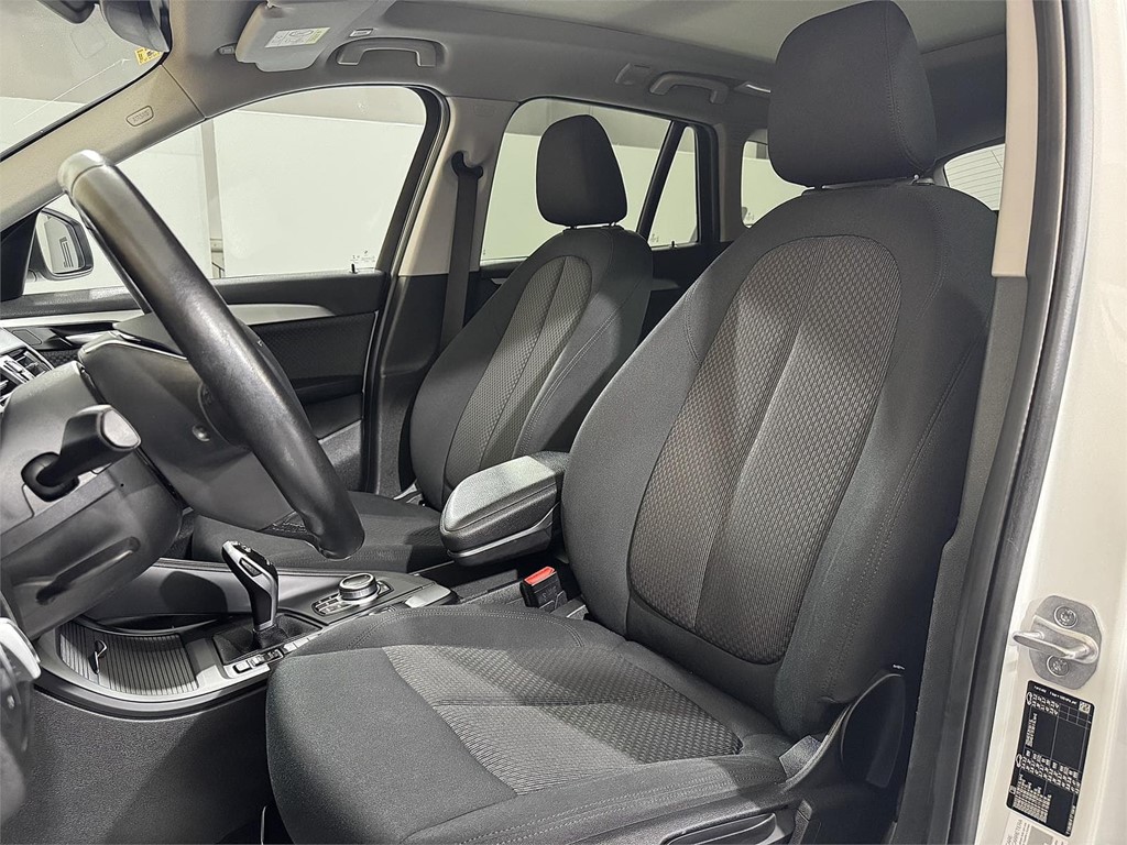 Foto 20 BMW X1 sDrive16d Business 1.5 115CV AUTO 7V