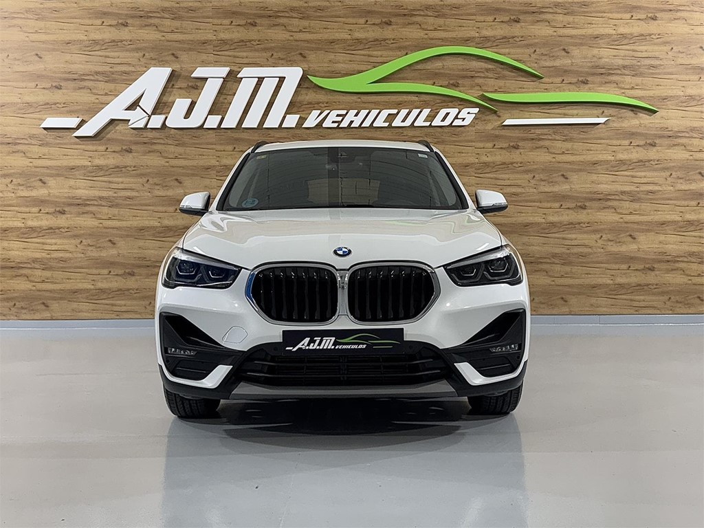 Foto 2 BMW X1 sDrive16d Business 1.5 115CV AUTO 7V