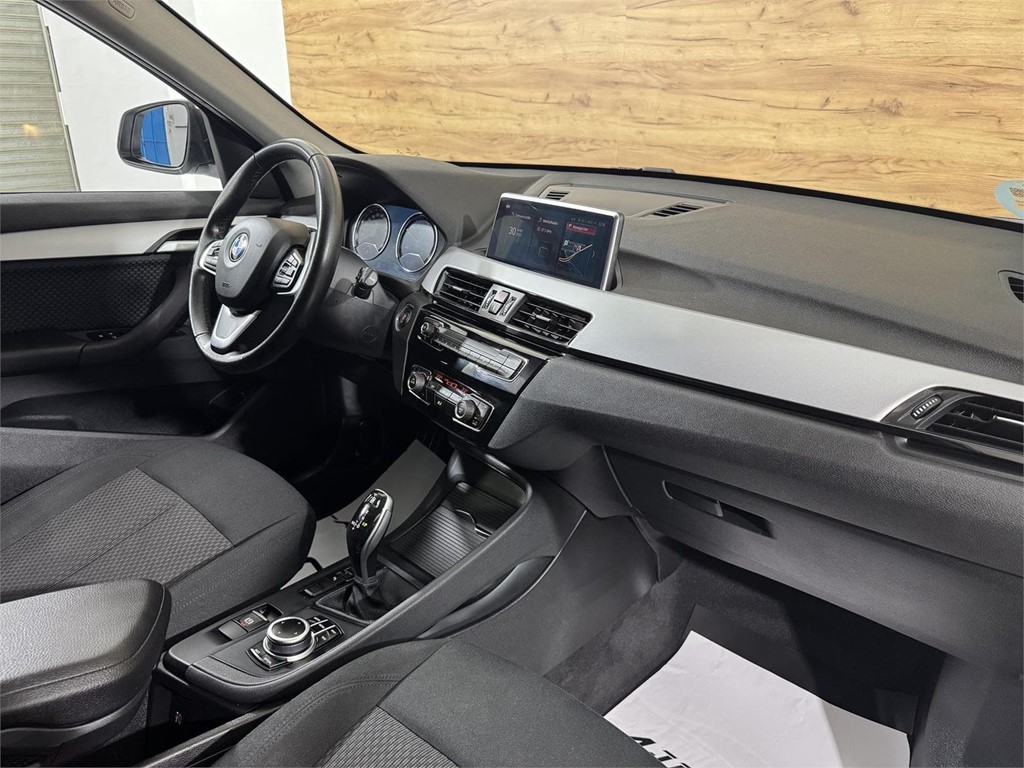Foto 8 BMW X1 sDrive16d Business 1.5 115CV AUTO 7V