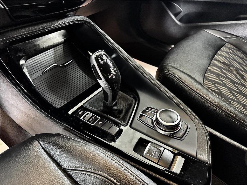 Foto 11 BMW X1 sDrive18d 2.0 150CV