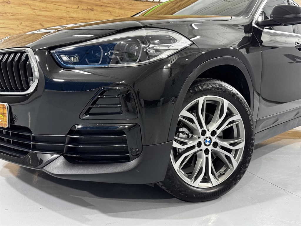 Foto 28 BMW X2 SDrive 18I 1.5 140 CV
