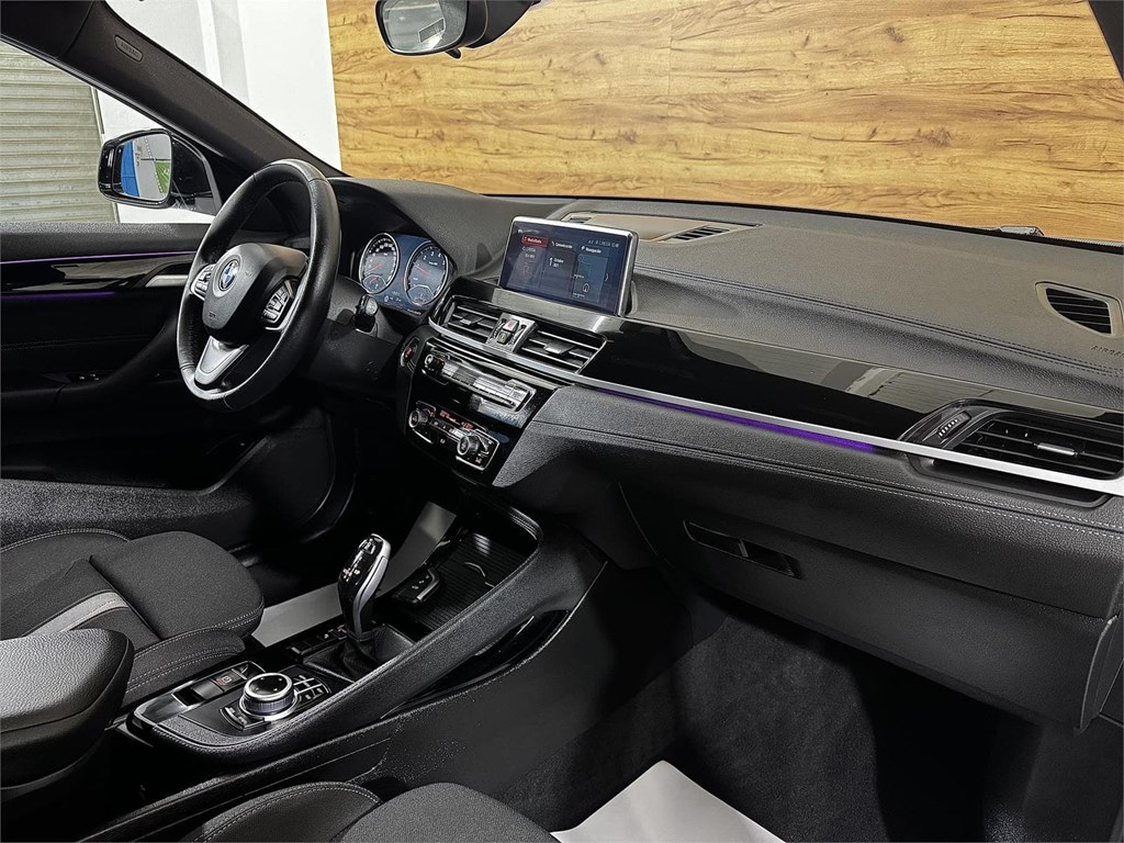 Foto 10 BMW X2 sDrive18i 1.5 140CV AUTO 7V