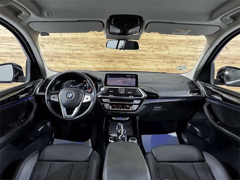 Foto 7 BMW X3 sDrive18d X-Line 2.0 150 CV