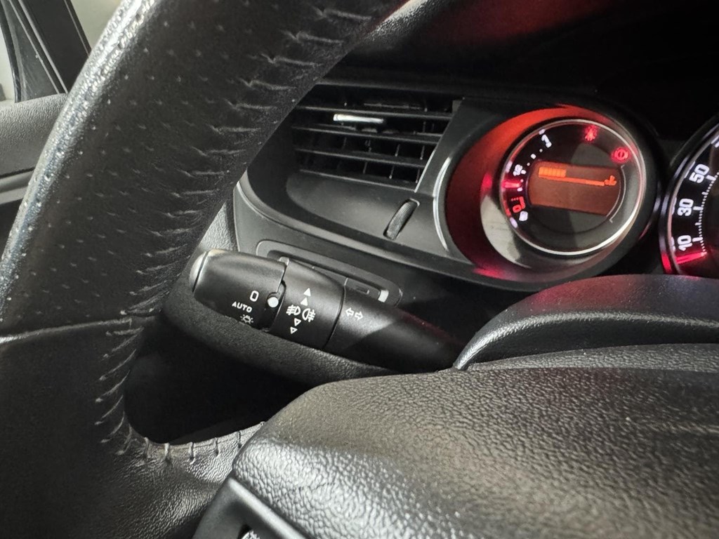 Foto 15 CITROEN C5 1.6 HDi Exclusive