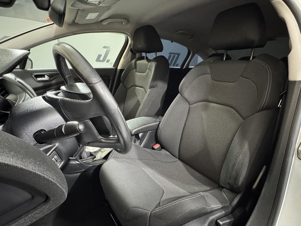 Foto 19 CITROEN C5 1.6 HDi Exclusive