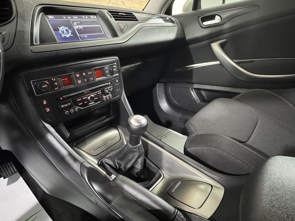 Foto 22 CITROEN C5 1.6 HDi Exclusive
