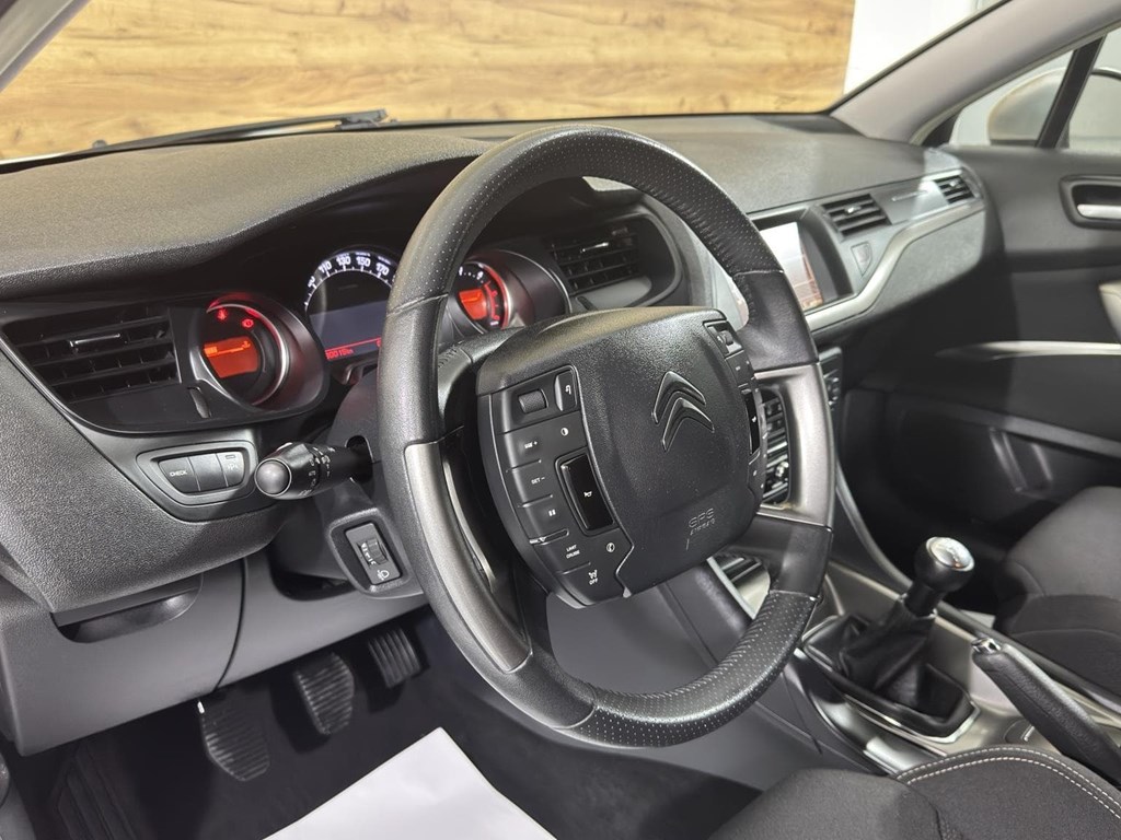 Foto 6 CITROEN C5 1.6 HDi Exclusive