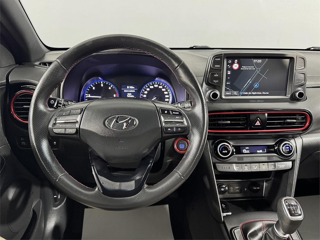 Foto 14 HYUNDAI Kona 1.6 CRDI 115CV Tecno Red 4X2