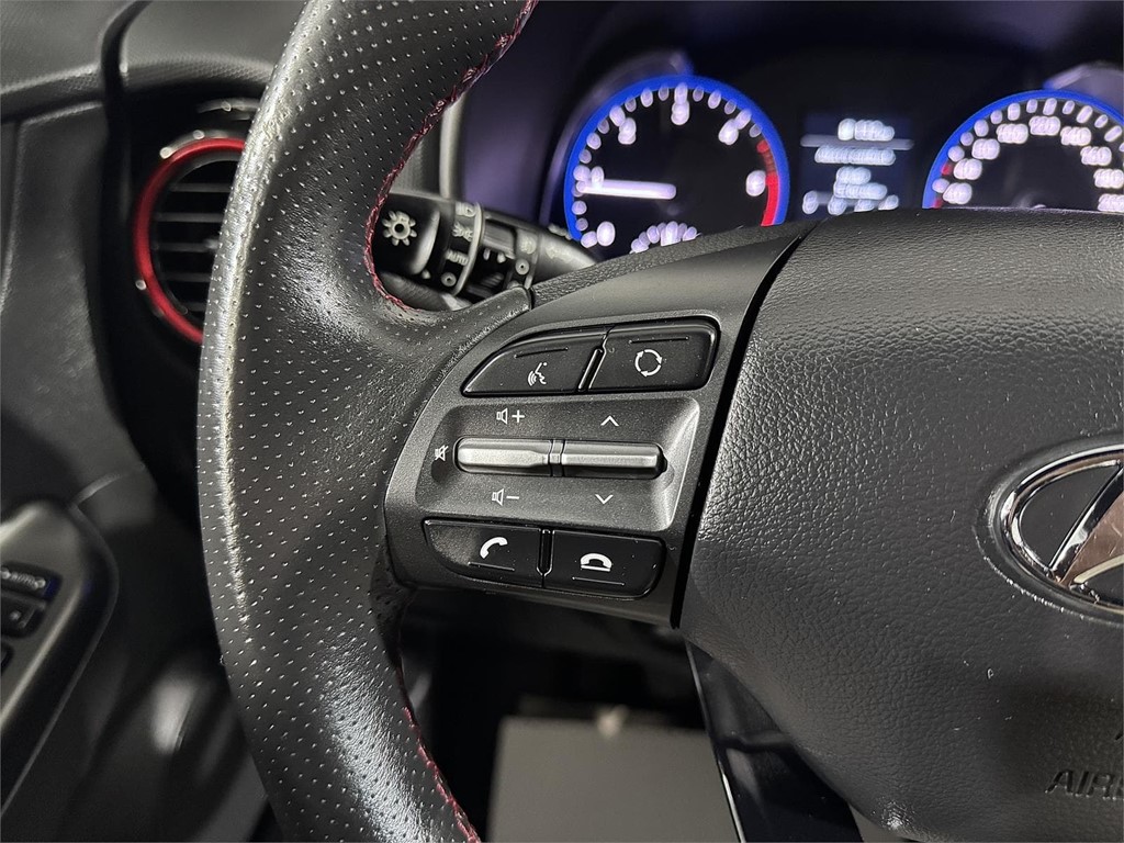 Foto 17 HYUNDAI Kona 1.6 CRDI 115CV Tecno Red 4X2