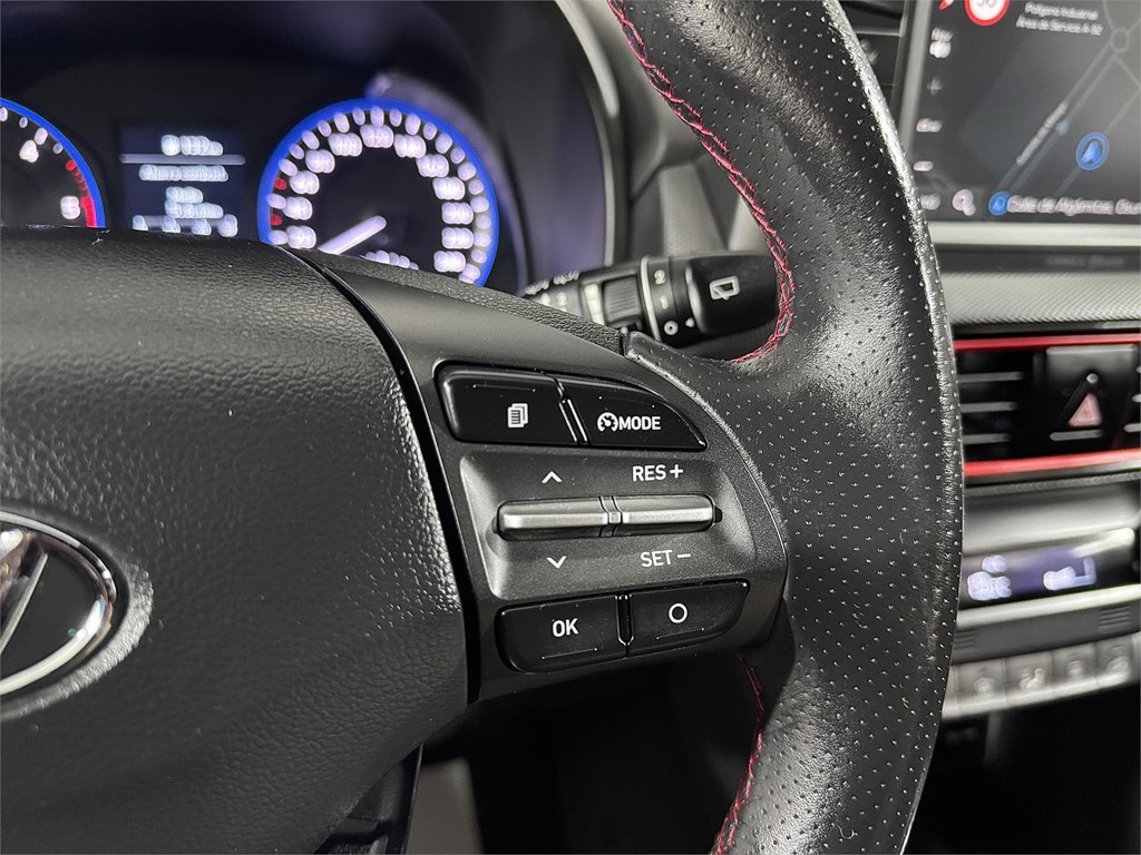 Foto 18 HYUNDAI Kona 1.6 CRDI 115CV Tecno Red 4X2