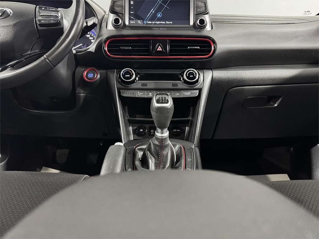 Foto 27 HYUNDAI Kona 1.6 CRDI 115CV Tecno Red 4X2