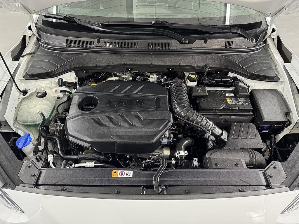 Foto 43 HYUNDAI Kona 1.6 CRDI 115CV Tecno Red 4X2