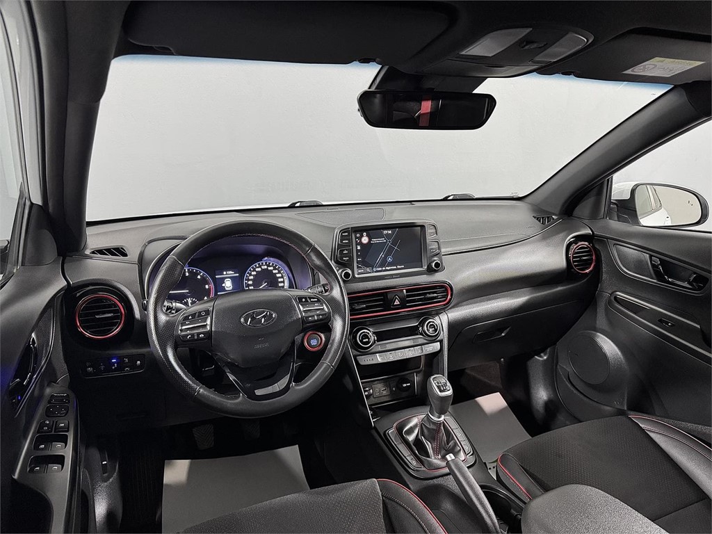 Foto 7 HYUNDAI Kona 1.6 CRDI 115CV Tecno Red 4X2