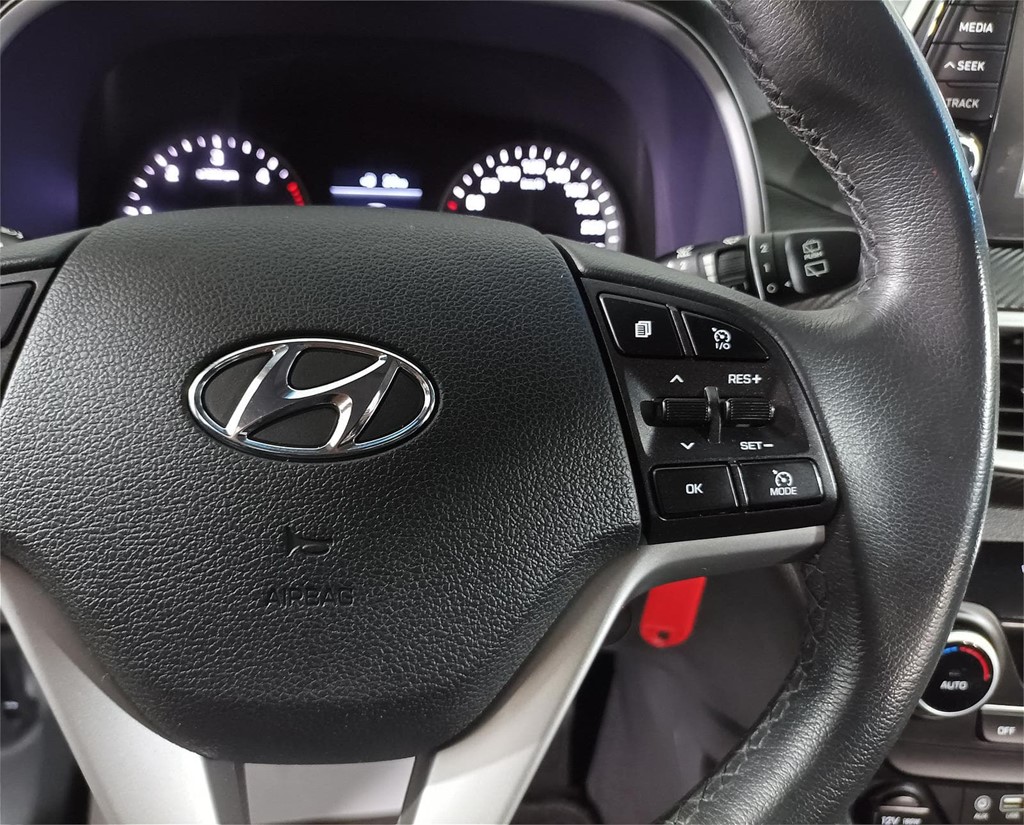 Foto 10 HYUNDAI TUCSON 1.6 CRDI 85kW 116CV 48V SLE 4X2