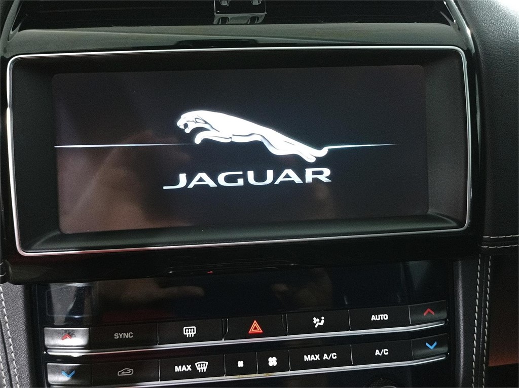 Foto 18 JAGUAR F-PACE R-SPORT (CAMBIO AUTOMATICO) 2.0 180CV