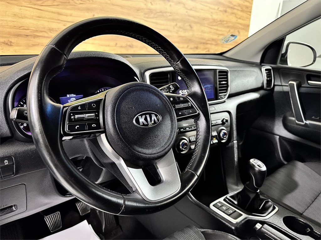 Foto 10 KIA Sportage Business 1.6 DCT  MHEV 136CV 4X4 48V