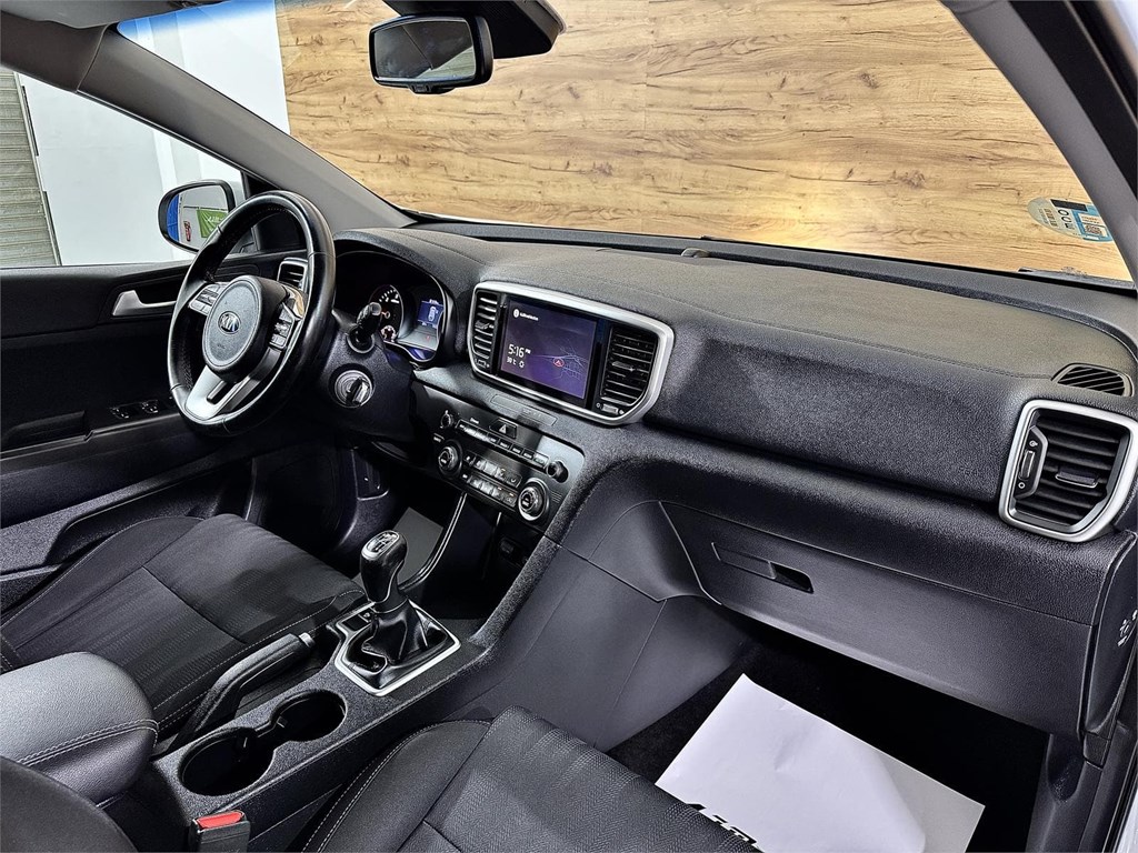 Foto 9 KIA Sportage Business 1.6 DCT  MHEV 136CV 4X4 48V