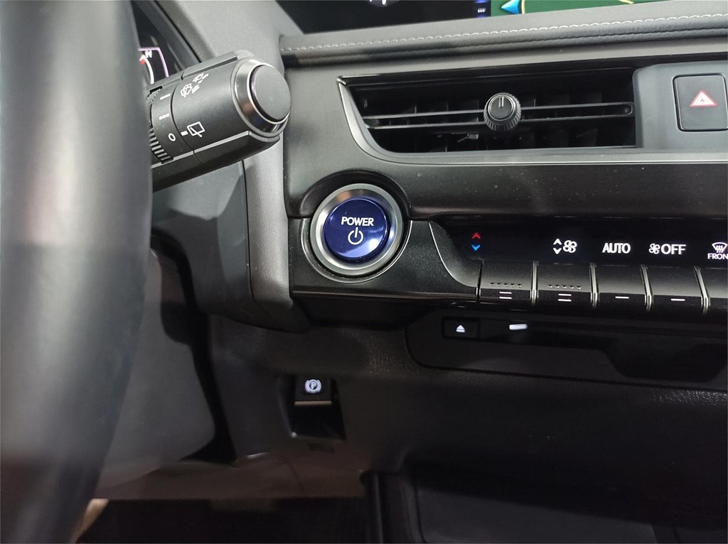 Foto 23 LEXUS UX 250H BUSINESS NAVIGATION 2.0 184CV
