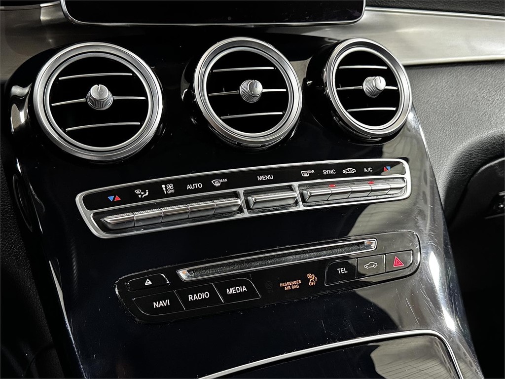 Foto 26 MERCEDES-BENZ Clase GLC 220d 4MATIC 2.2 170 CV AMG LINE