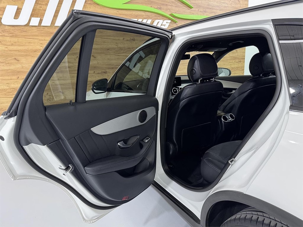 Foto 33 MERCEDES-BENZ Clase GLC GLC 200 d 4MATIC AMG LINE