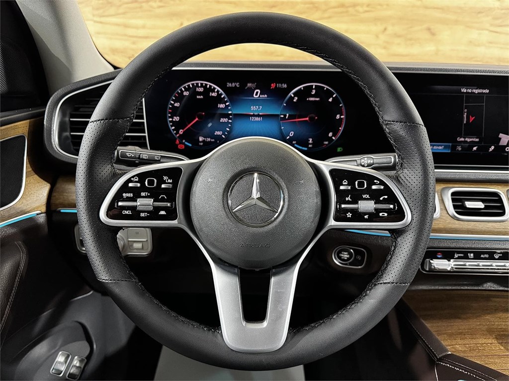 Foto 13 MERCEDES-BENZ GLE GLE 300 d 4MATIC 2.0 245CV AMG LINE (AUTO 9V)