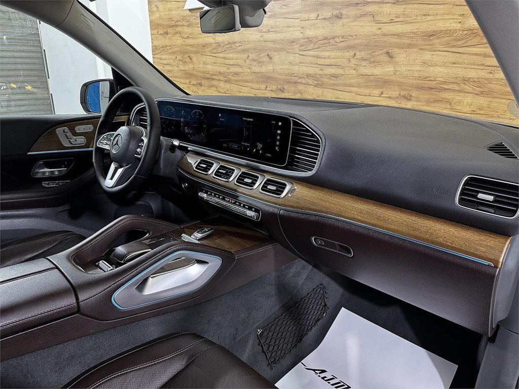 Foto 8 MERCEDES-BENZ GLE GLE 300 d 4MATIC 2.0 245CV AMG LINE (AUTO 9V)