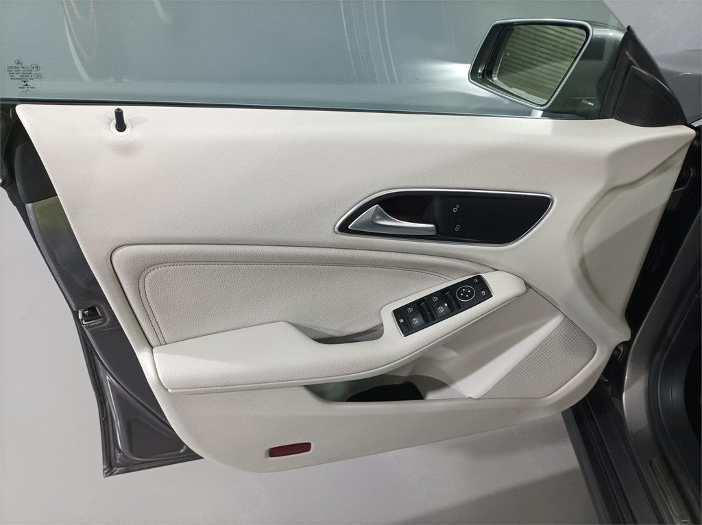 Foto 22 MERCEDES CLA 200D CDI 2.0 135CV
