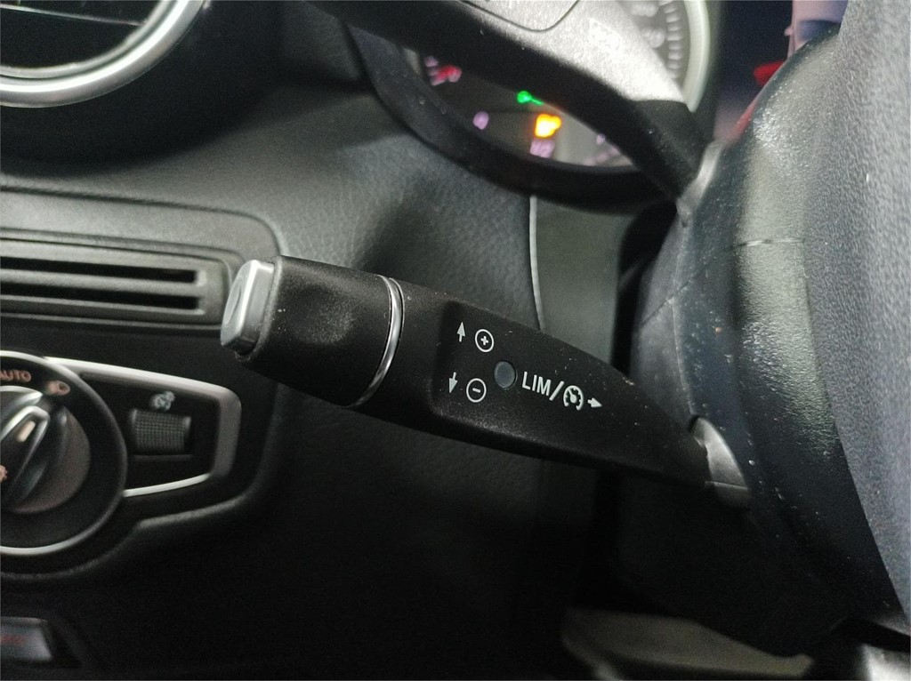 Foto 14 MERCEDES GLC 220D 4MATIC AMG (AUTO 9G)