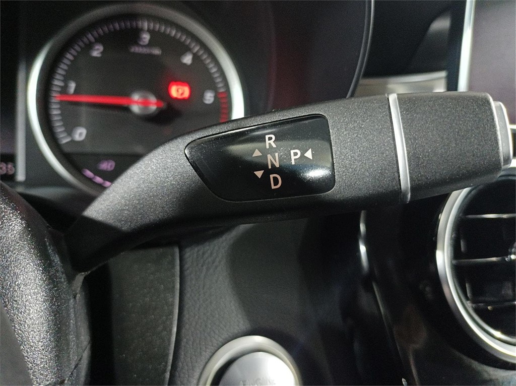 Foto 16 MERCEDES GLC 220D 4MATIC AMG (AUTO 9G)