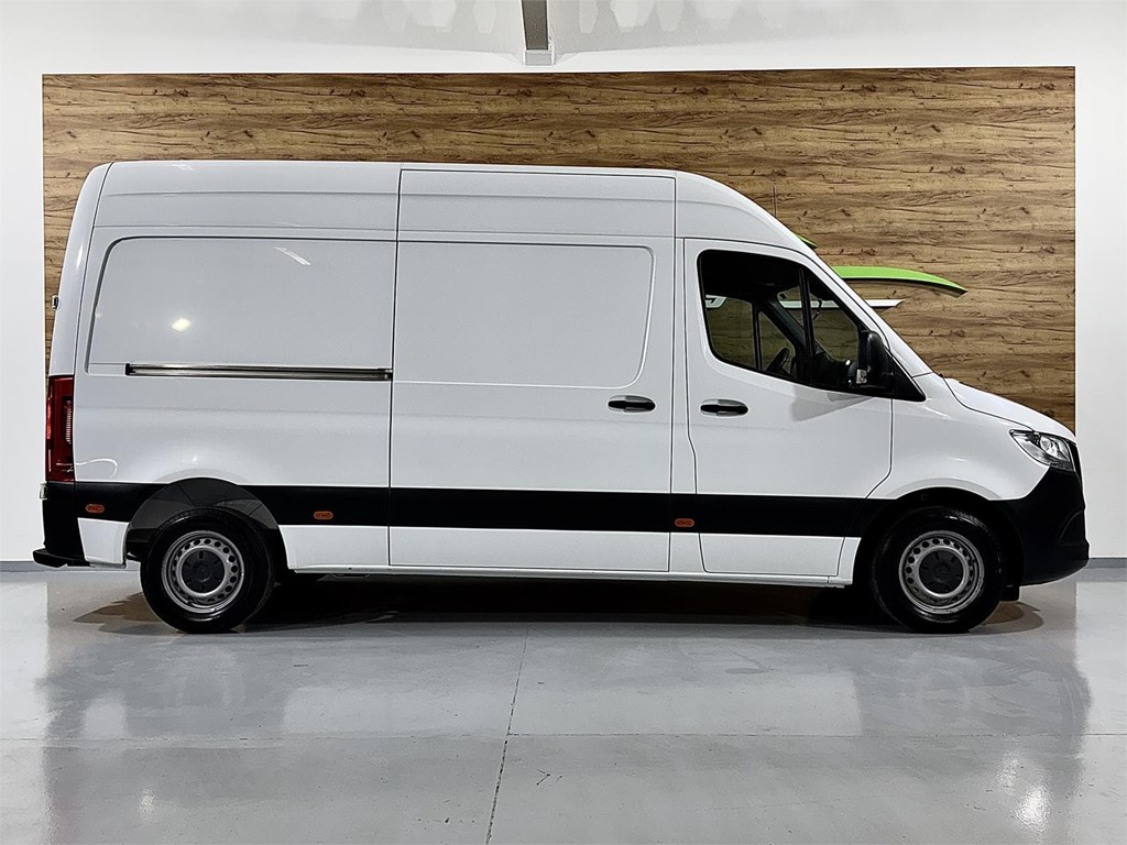 Foto 4 MERCEDES SPRINTER L2 - H2 2.2 CDI 143 CV 