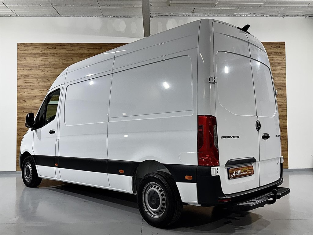 Foto 6 MERCEDES SPRINTER L2 - H2 2.2 CDI 143 CV 