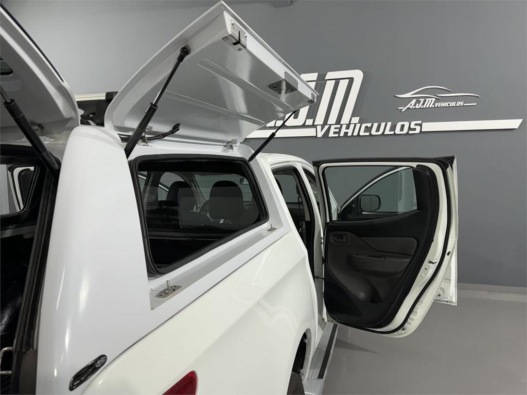 Foto 23 MITSUBISHI L200 PICK UP DC 250 DI-D MPro 2.5 154CV