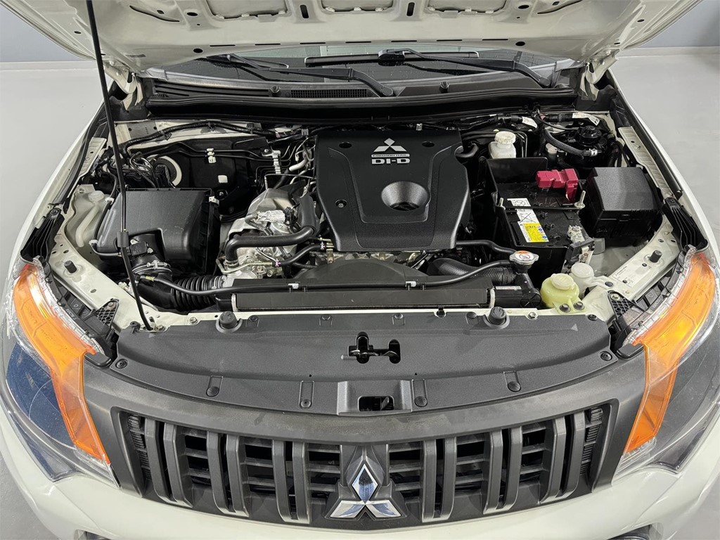 Foto 25 MITSUBISHI L200 PICK UP DC 250 DI-D MPro 2.5 154CV