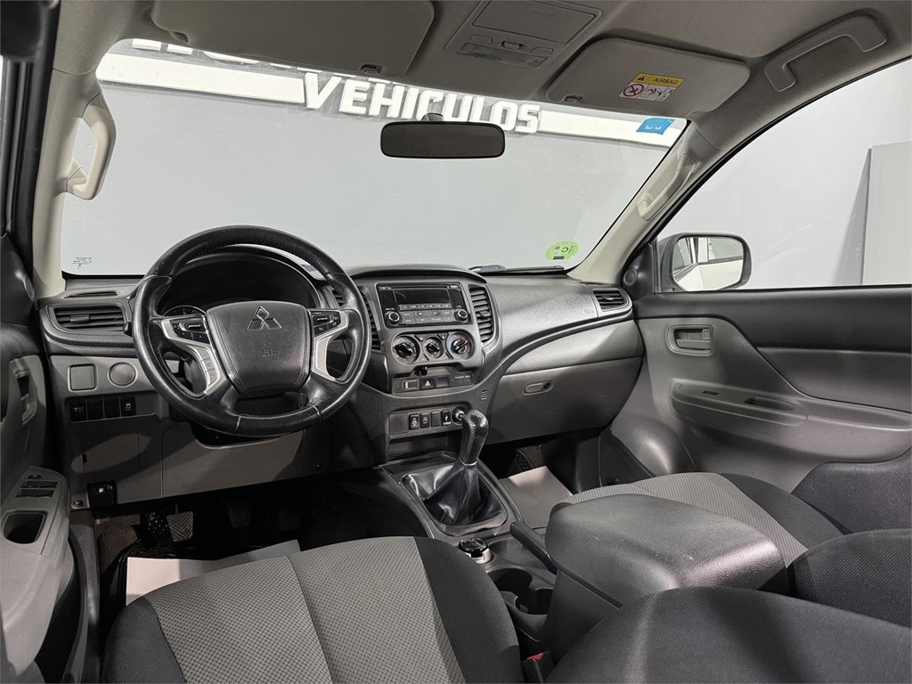 Foto 6 MITSUBISHI L200 PICK UP DC 250 DI-D MPro 2.5 154CV