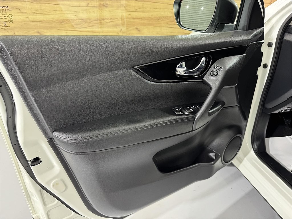 Foto 21 NISSAN QASHQAI dCi 85 kW 115 CV E6D  N-CONNECTA